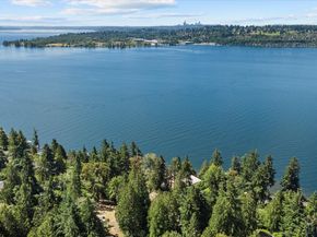 7104 NE 118th Street, Kirkland WA 98034
