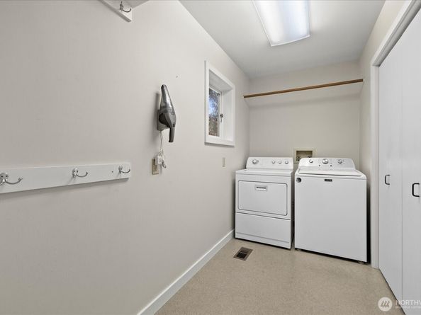 7104 NE 118th Street, Kirkland WA 98034