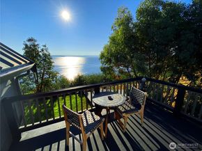 37366 Loki Bluff Drive NE, Hansville WA 98340