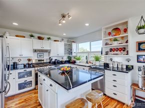 37366 Loki Bluff Drive NE, Hansville WA 98340