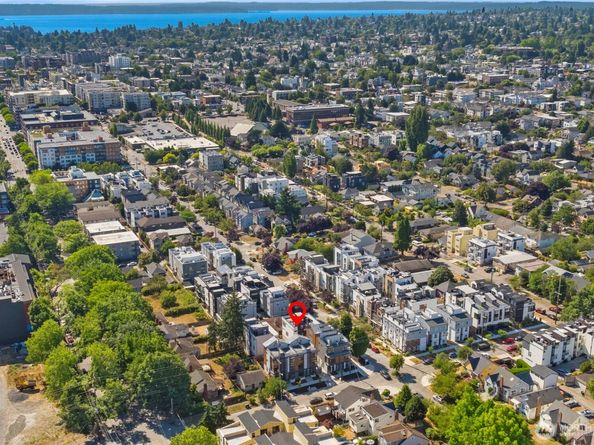5517 B 9th Avenue NW, Seattle WA 98107