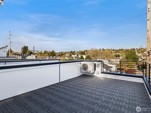 5517 B 9th Avenue NW, Seattle WA 98107