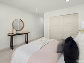5517 B 9th Avenue NW, Seattle WA 98107