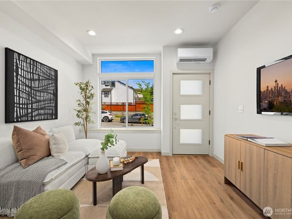 5517 B 9th Avenue NW, Seattle WA 98107