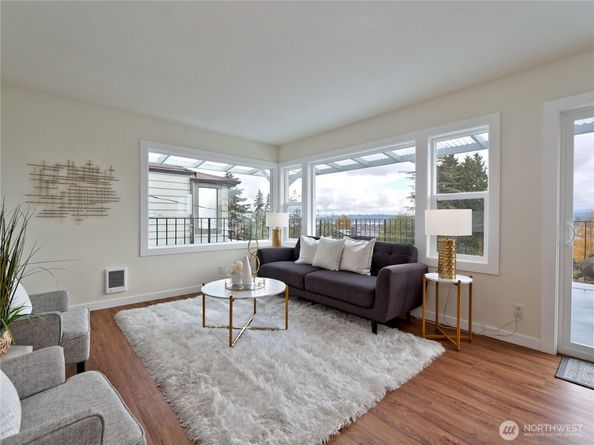 5029 29th Avenue S, Seattle WA 98108