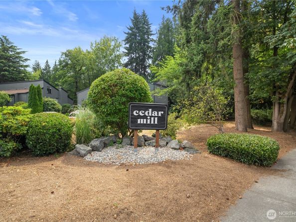 10005 NE 123rd Street D, Kirkland WA 98034