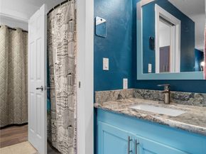 10005 NE 123rd Street D, Kirkland WA 98034