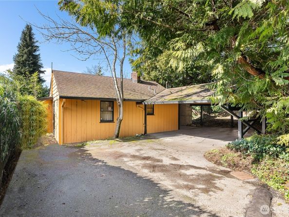 2521 103rd Avenue SE, Bellevue WA 98004