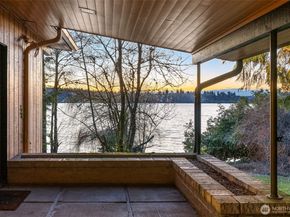 2521 103rd Avenue SE, Bellevue WA 98004