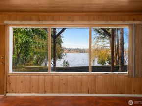 2521 103rd Avenue SE, Bellevue WA 98004