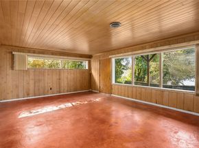2521 103rd Avenue SE, Bellevue WA 98004