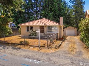 1011 NE 180th Street, Shoreline WA 98155