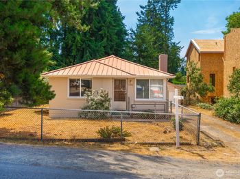 1011 NE 180th Street
