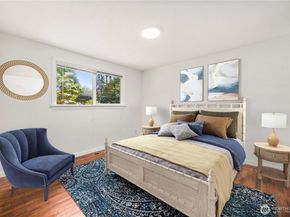 1011 NE 180th Street, Shoreline WA 98155