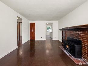 1011 NE 180th Street, Shoreline WA 98155