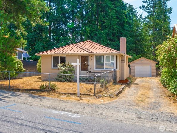 1011 NE 180th Street, Shoreline WA 98155