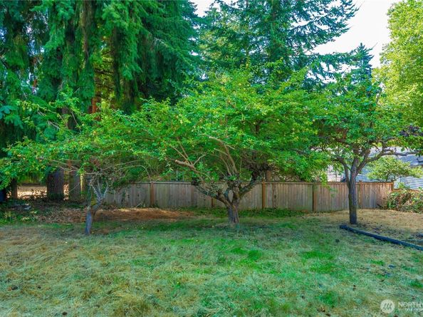 1011 NE 180th Street, Shoreline WA 98155