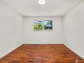 1011 NE 180th Street, Shoreline WA 98155