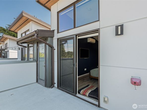5456 Delridge Way SW, Seattle WA 98106