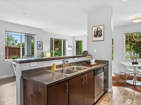 15720 Manor Way A8, Lynnwood WA 98087