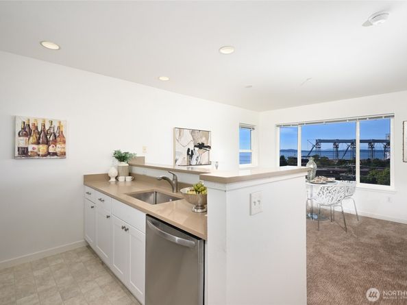 524 6th Avenue W 404, Seattle WA 98119