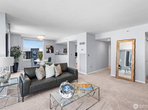 177 107th Avenue NE 1702, Bellevue WA 98004