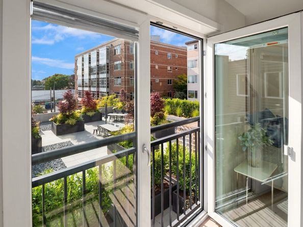 701 1st Avenue N 410, Seattle WA 98109