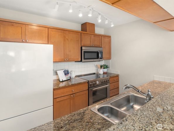 701 1st Avenue N 410, Seattle WA 98109