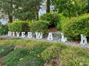 2605 Riverwalk Drive SE, Auburn WA 98002