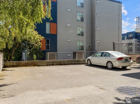 300 10th Avenue B104, Seattle WA 98122