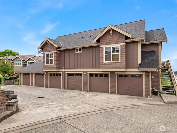 1926 18th Avenue NE 21A, Issaquah WA 98029