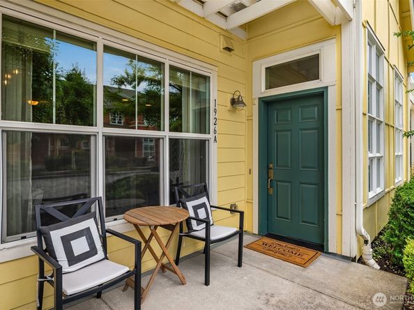 1926 18th Avenue NE 21A, Issaquah WA 98029