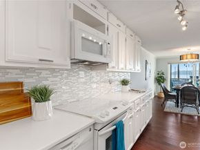 22315 6th Avenue S A109, Des Moines WA 98198