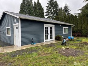 7826 Rainier Drive B, Everett WA 98203
