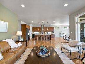 8009 E Commons Court, Port Orchard WA 98366