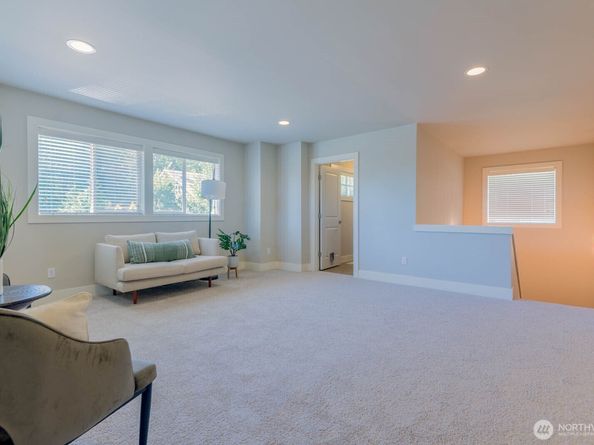 8009 E Commons Court, Port Orchard WA 98366