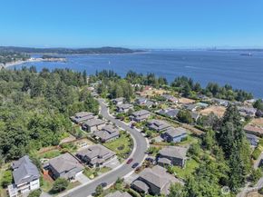 8009 E Commons Court, Port Orchard WA 98366