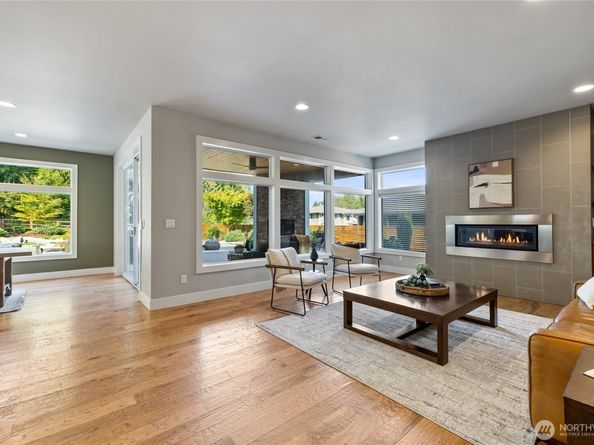 8009 E Commons Court, Port Orchard WA 98366
