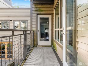 1410 E Pine Street W224, Seattle WA 98122