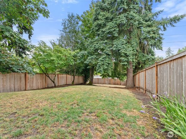 11003 126th Avenue NE, Kirkland WA 98033