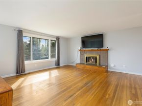 13729 8th Avenue S, Burien WA 98168
