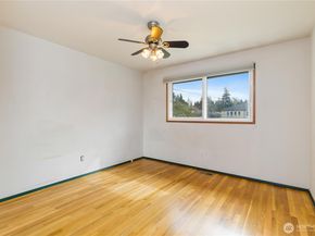 13729 8th Avenue S, Burien WA 98168