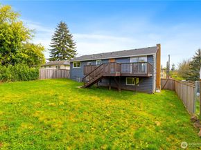 13729 8th Avenue S, Burien WA 98168