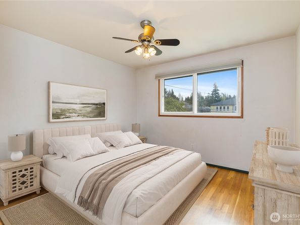 13729 8th Avenue S, Burien WA 98168