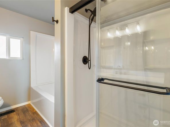 13729 8th Avenue S, Burien WA 98168