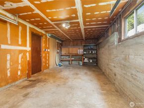 13729 8th Avenue S, Burien WA 98168