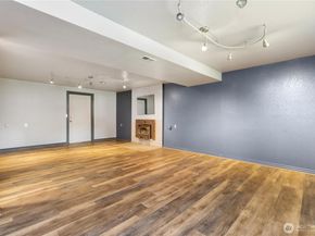 13729 8th Avenue S, Burien WA 98168