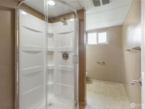 13729 8th Avenue S, Burien WA 98168