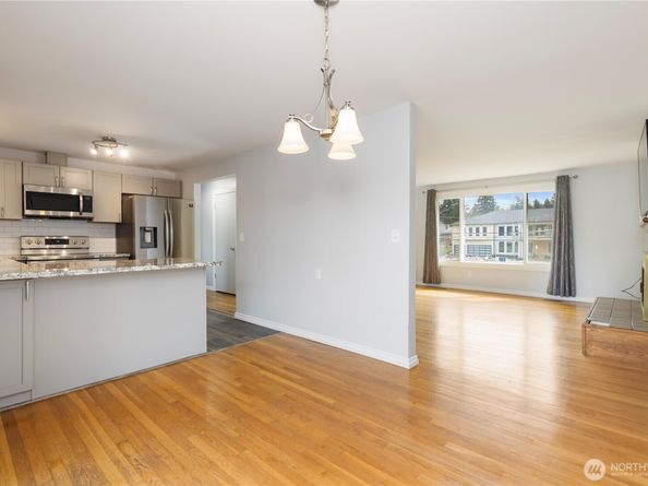 13729 8th Avenue S, Burien WA 98168