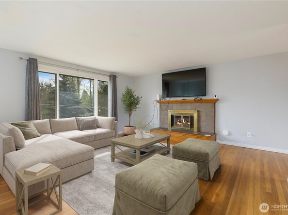 13729 8th Avenue S, Burien WA 98168
